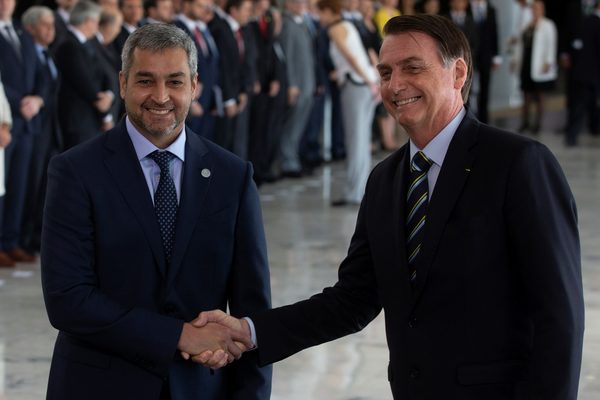 Bolsonaro y Abdo Benítez verificarán las obras de puente entre Brasil y Paraguay - MarketData