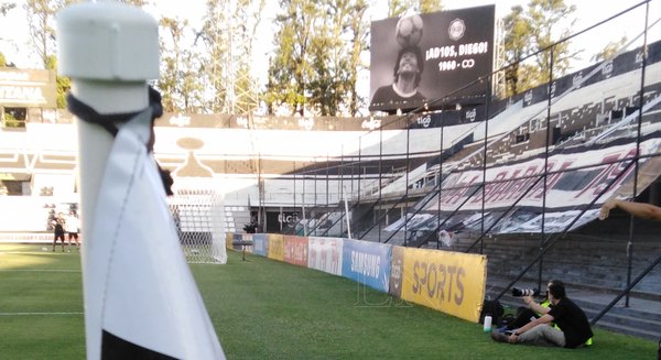 El emotivo homenaje de Olimpia a Maradona en Para Uno