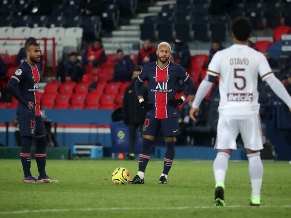 El Girondins sorprende al París Saint-Germain