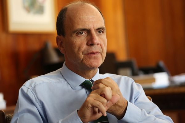 El Parlamento chileno aprueba presupuestos para 2021 con alza de gasto del 9,5 % - MarketData