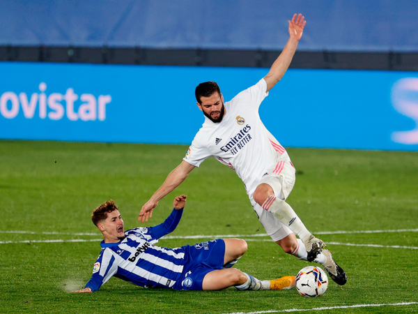 Lucas Pérez y Joselu vuelven a sembrar dudas en el Real Madrid