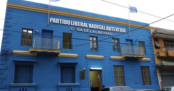 La Nación / Miembro del Directorio PLRA no recuerda aprobación del pagaré
