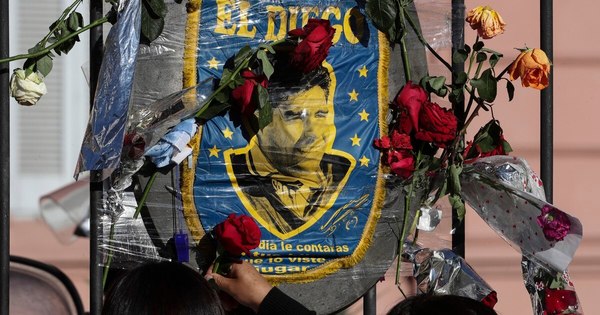 La Nación / Hasta siempre, Maradona