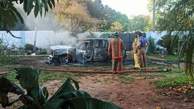 Intenso calor hace explotar botella de alcohol y destruye camioneta - Nacionales - ABC Color