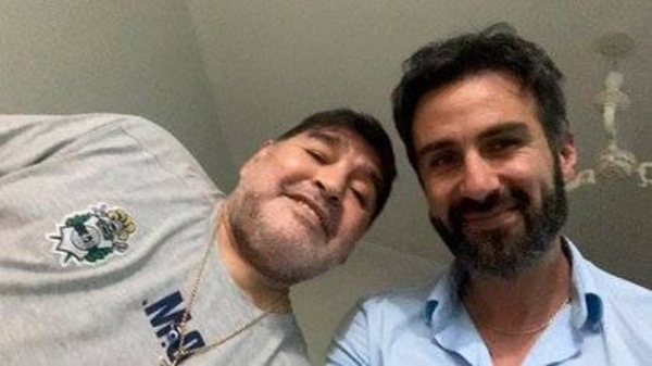HOY / Imputan por homicidio culposo al médico personal de Diego Maradona