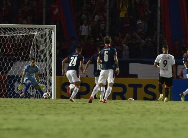 Racha negativa del Ciclón en su estadio - Fútbol - ABC Color