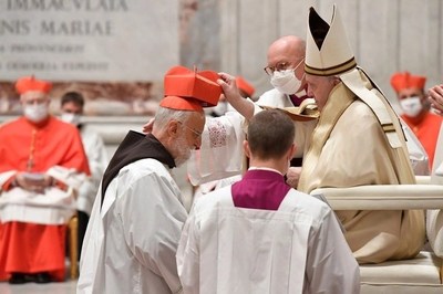 Francisco: los nuevos cardenales no deben usar su título en beneficio personal - ADN Paraguayo