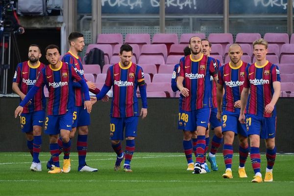 Barça se divierte ante Osasuna y Messi dedica un gol a Maradona - Fútbol - ABC Color