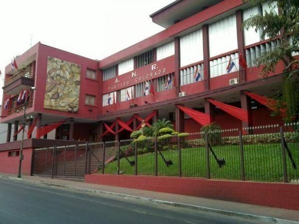 Desmienten atrasos en el pago del IPS a funcionarios de la ANR » Ñanduti