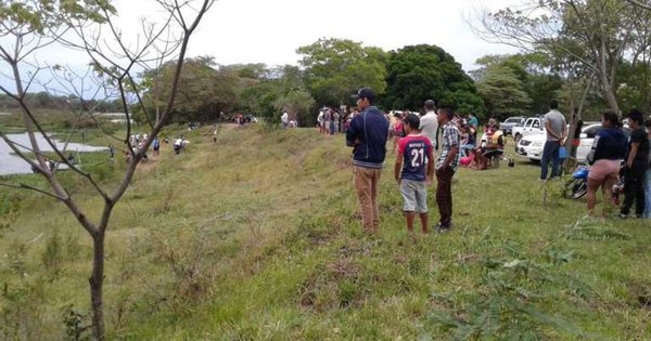 La Nación / Hallan sin vida a una de las cuatro personas arrastradas por el río Paraná en Ayolas