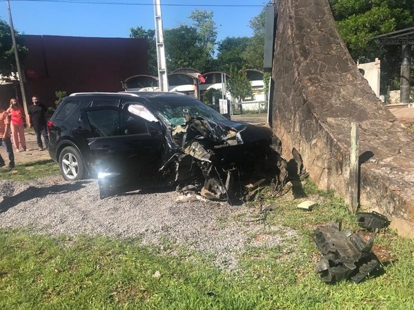 Crónica / (VIDEO) Hizo feroz accidente en Sanber ¿Estaba ka'ure?