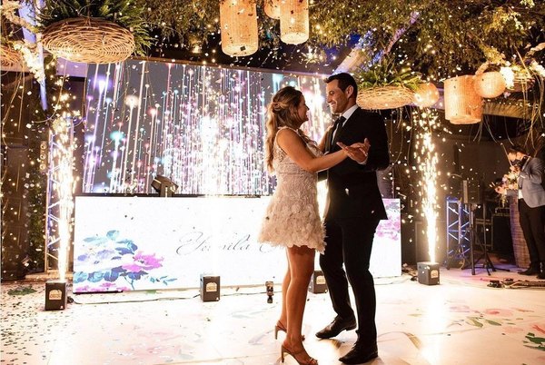 Crónica / Justo Villar celebró los 15 de su princesa