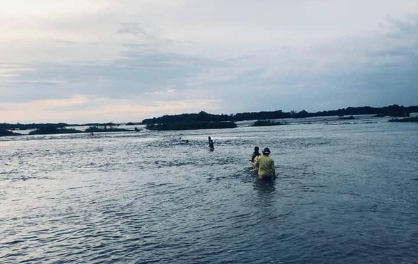 HOY / Ayolas: cuatro personas desaparecen en el río Paraná tras ser arrastradas por la corriente