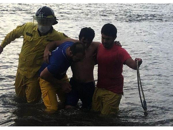 Cuatro personas se ahogaron y otra continúa desaparecida en el Paraná