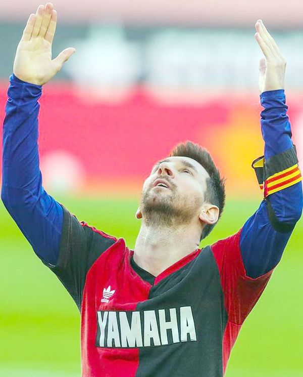 Messi dedica su gol a Maradona - Fútbol - ABC Color