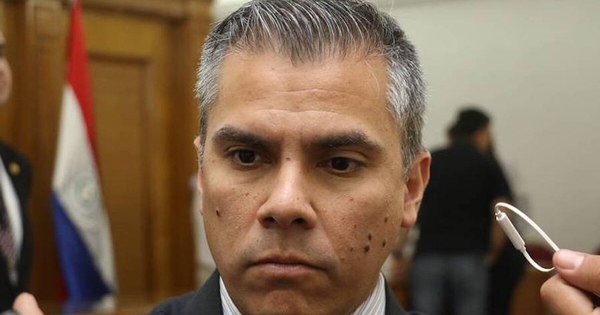 La Nación / Desmienten atrasos en el pago del IPS a funcionarios de la ANR