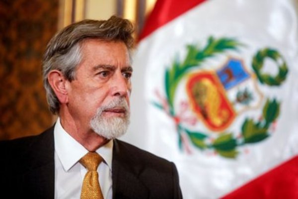 El presidente interino de Perú descartó cambios en la Constitución por falta de “tiempo” y “legitimidad” » Ñanduti