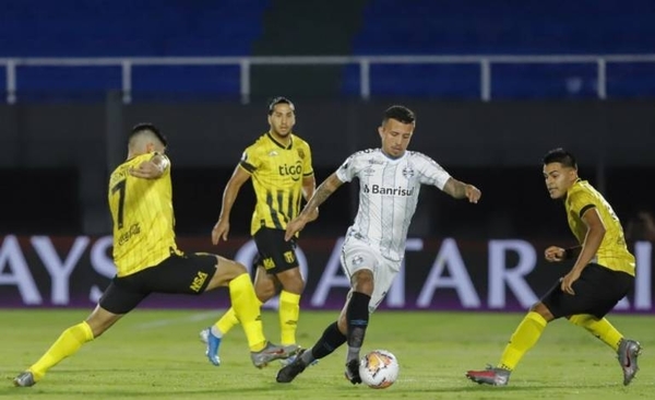 HOY / La Libertadores, aún de luto, define a sus ocho mejores equipos