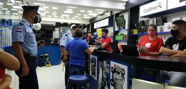 Intervienen local comercial de libanés tras estafa