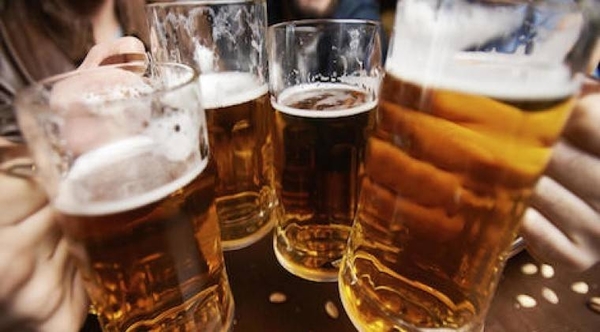 HOY / ‘Chupi’ aumentó en pandemia: contrabando de vinos y cervezas liquida a negocios formales
