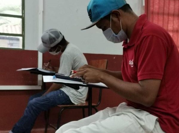 Más de 1.000 jóvenes pelean por 350 vacancias en industria celulosa