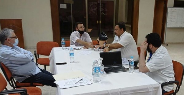 Caazapá: Gobernador se reúne con representante de la EBY para coordinación de proyectos - Noticiero Paraguay