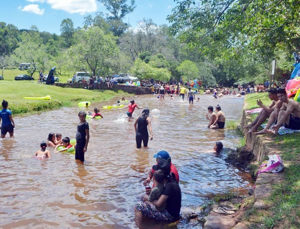 Suspenden funcionamiento de todos los balnearios en Caacupé tras descontrol del fin de semana - Nacionales - ABC Color