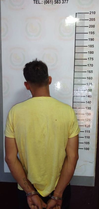 Atrapan a joven sorprendido en pleno hurto domiciliario - ABC en el Este - ABC Color