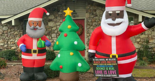 Un barrio decora sus casas con Santa Claus negros tras ataque racista a uno de sus vecinos - C9N