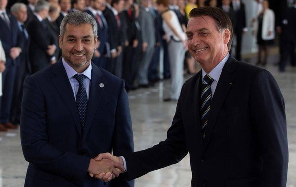 HOY / Abdo y Bolsonaro mantendrán un encuentro con "agenda abierta"