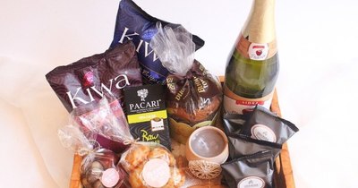 La Nación / Desde centros penitenciarios salen a la venta regalos de Navidad