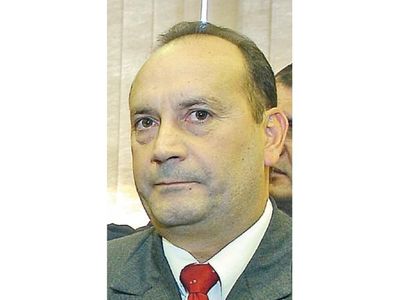 Senado busca suspender Ley 1626 para aumentar sueldos a su plantel