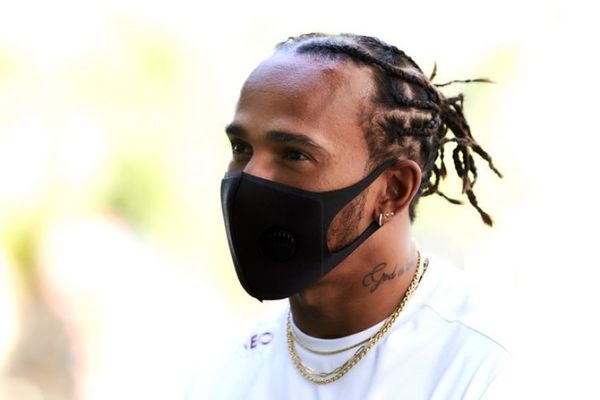 Lewis Hamilton está con Covid-19