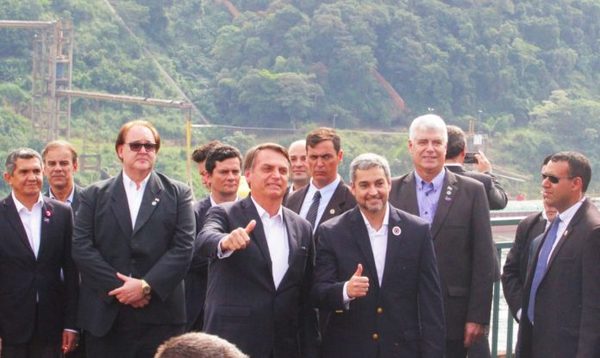 Mario Abdo y Bolsonaro se reúnen para verificar avance del Puente de la Integración | OnLivePy