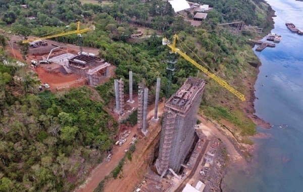 Mario Abdo y Bolsonaro visitarán obras del Puente de Integración