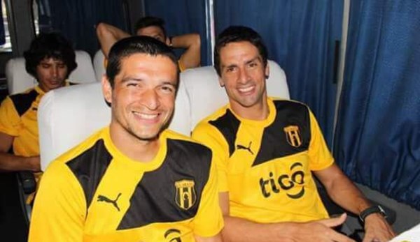 “Era una persona excepcional”: Rodrigo López, entre lágrimas por la muerte de Aranda - Fútbol - ABC Color