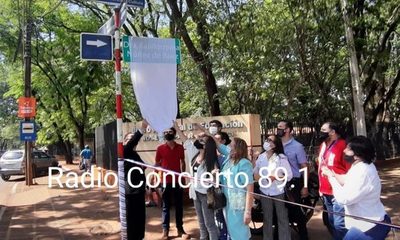 Calle pasa a llamarse oficialmente «Guillermina Núñez de Báez»