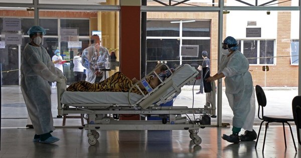 La Nación / Ocupación total de camas en el área de contingencia del Hospital de Clínicas