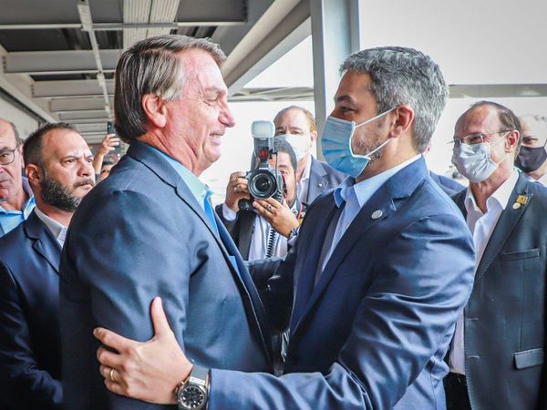 Mario Abdo y Jair Bolsonaro se reúnen para ver avances del Puente de la Integración