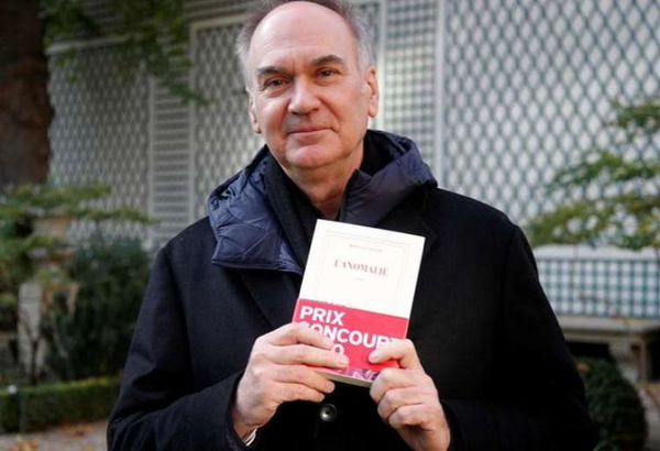 El escritor Hervé Le Tellier gana el Premio Goncourt 2020