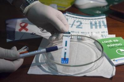 Rusia tiene prototipos de la vacuna contra el VIH | .::Agencia IP::.