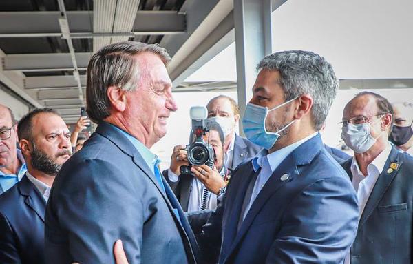 Abdo y Bolsonaro verifican avances del Puente de la Integración