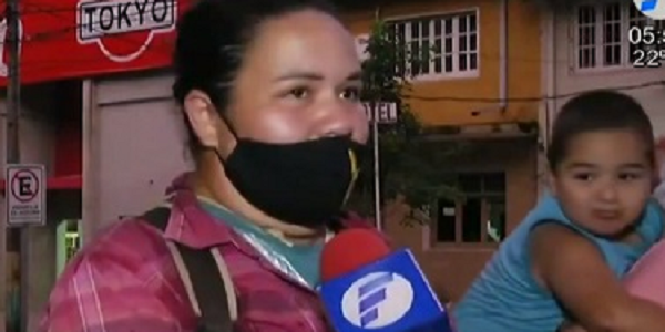 Mujer camina 87 kilómetros por la salud de su hijo desde Coronel Oviedo - Noticiero Paraguay