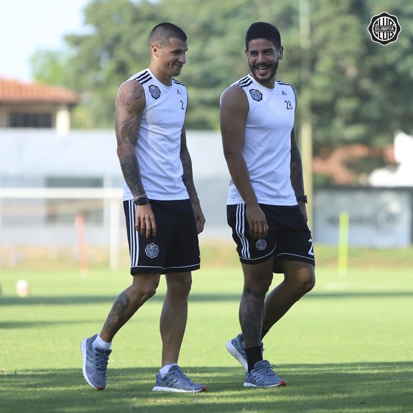 “Pipo” Gorosito repetiría equipo en su debut en el superclásico - Megacadena — Últimas Noticias de Paraguay