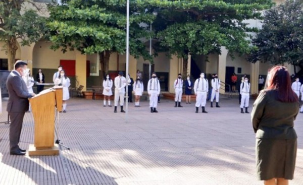 Actos de graduación deberán regirse por protocolo sanitario del MEC