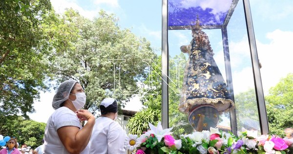 La Nación / Virgen Peregrina de Caacupé lleva luz de esperanza y fe al Ineram