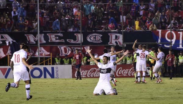 Los últimos superclásicos que se jugaron a mitad de semana