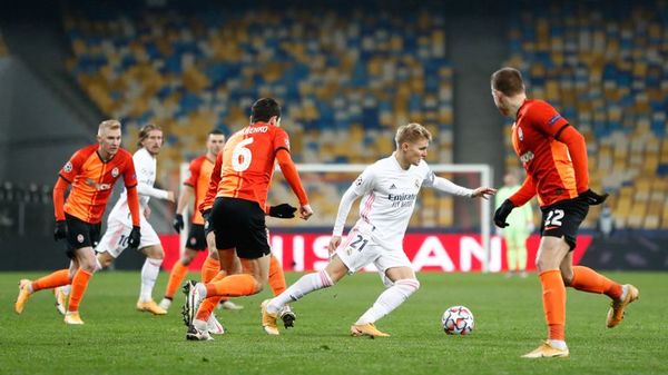 Real Madrid en peligro en la ‘Champions’ tras perder ante Shakhtar - Fútbol - ABC Color