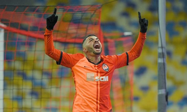 Real Madrid complica sus chances tras caer ante el Shakhtar