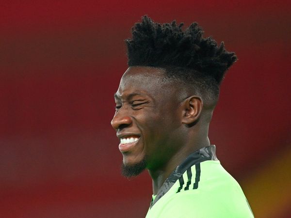 Onana regala el partido y el primer puesto al Liverpool